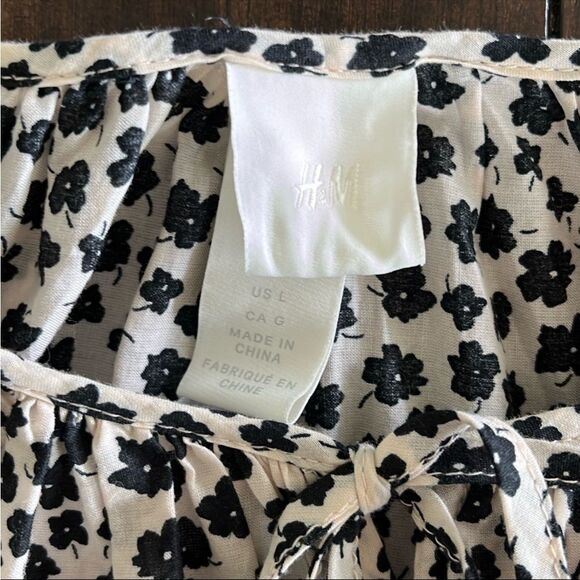 H&M Black and White Long Sleeve Sundress - Picture 3 of 10